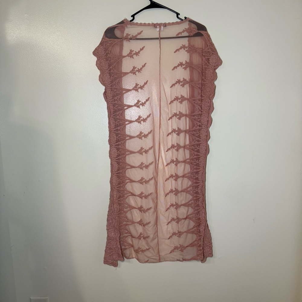 Vivid Importers Lace Open-Front Cardigan in Mauve - Picture 2 of 3